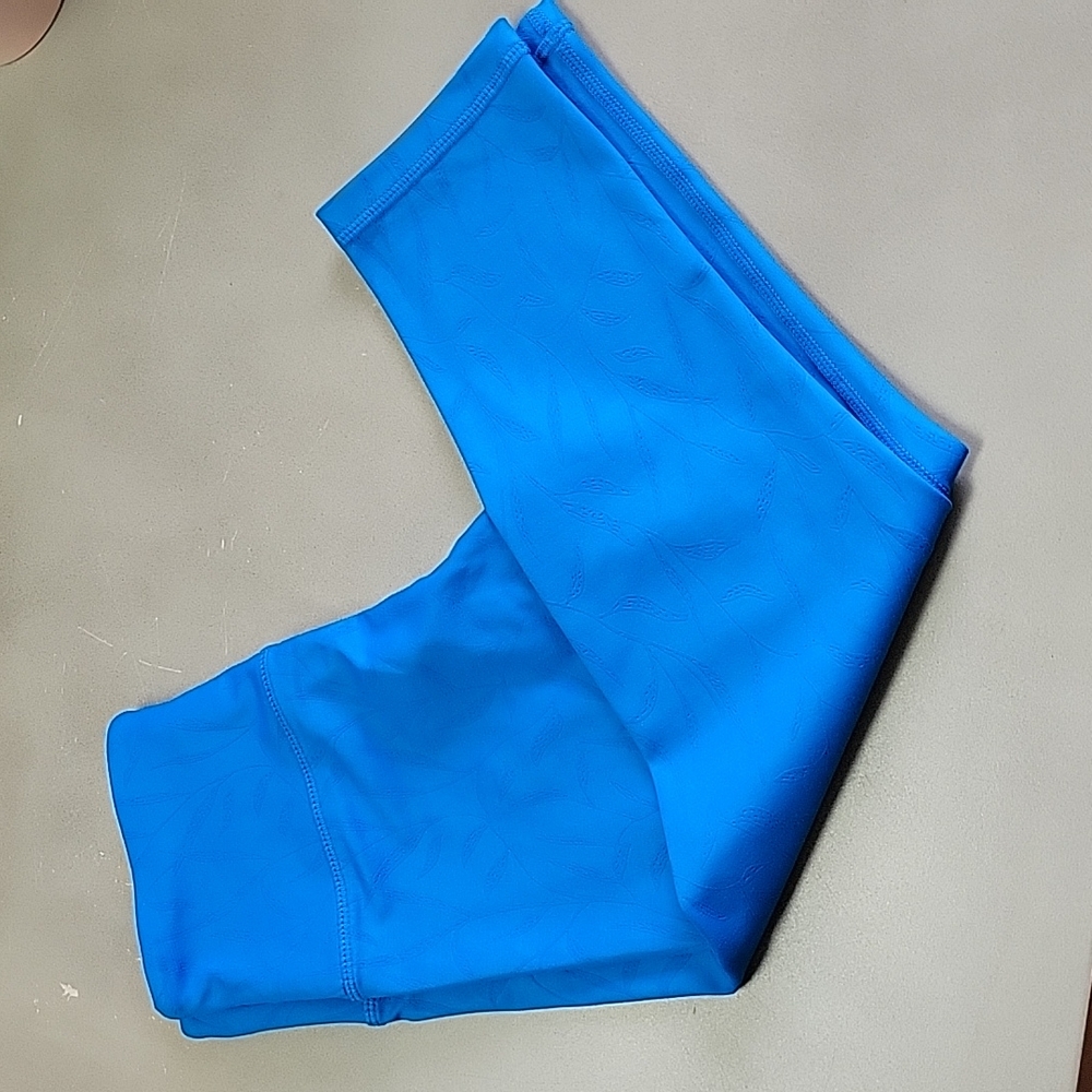 Zyia Active Hi Rise Crop leggings Size 2